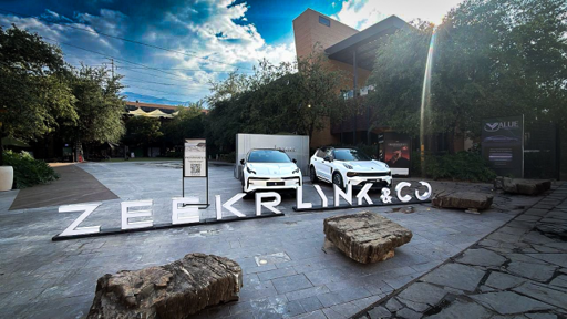 Fachada de Zeekr Monterrey